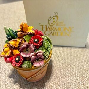 Harmony Kingdom Garden Summer Bouquet LE 2700/5000 Box
